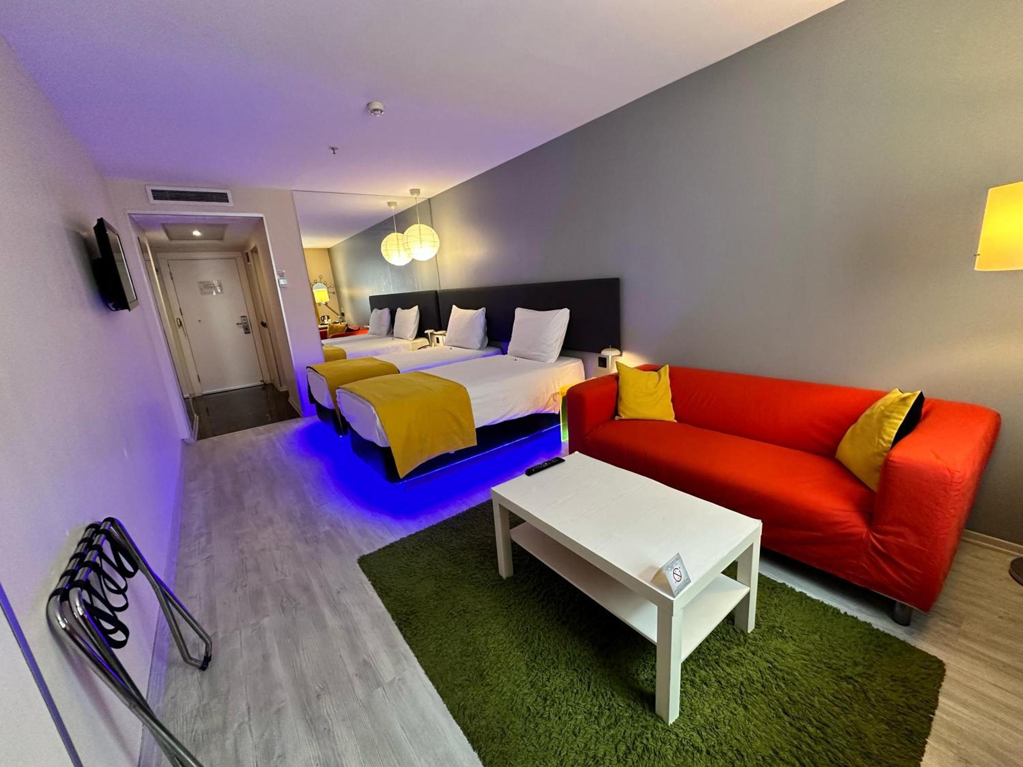 Tempo Suites Airport — Foto’s 1